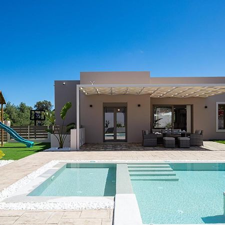 Koin Villa Sunset, With Heated Pool & Whirlpool, By Thinkvilla Perama  Esterno foto