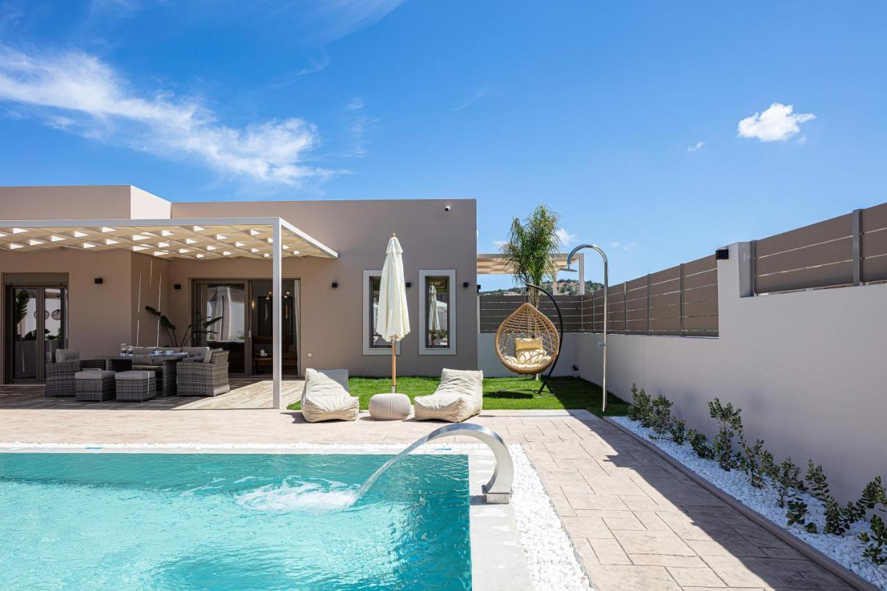 Koin Villa Sunset, With Heated Pool & Whirlpool, By Thinkvilla Perama  Esterno foto