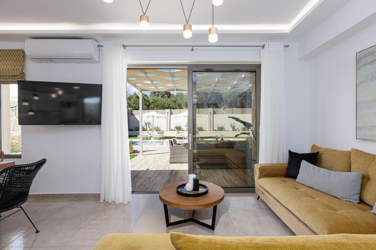 Koin Villa Sunset, With Heated Pool & Whirlpool, By Thinkvilla Perama  Esterno foto